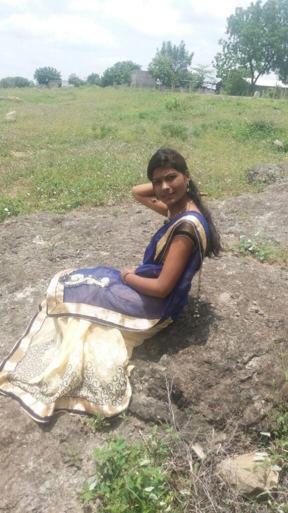 Lalita's sister is observing: how much carbon, nitrogen, and water do you need to produce excellent compost?
